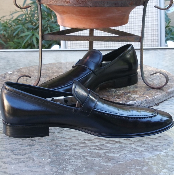 💯 !!!!!SOLD!!!!!!   Salvatore Ferragamo Black Leather Rain Lux Slip  Ons - Picture 4 of 14